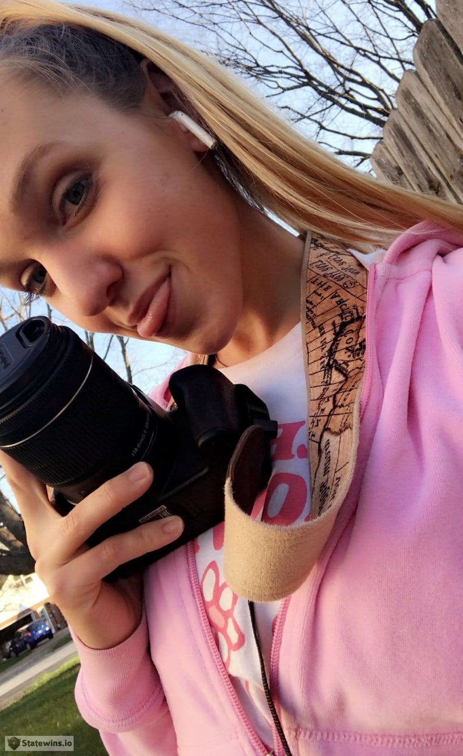 Cute blonde hoe from Indiana with a nice booty - Photo 12
