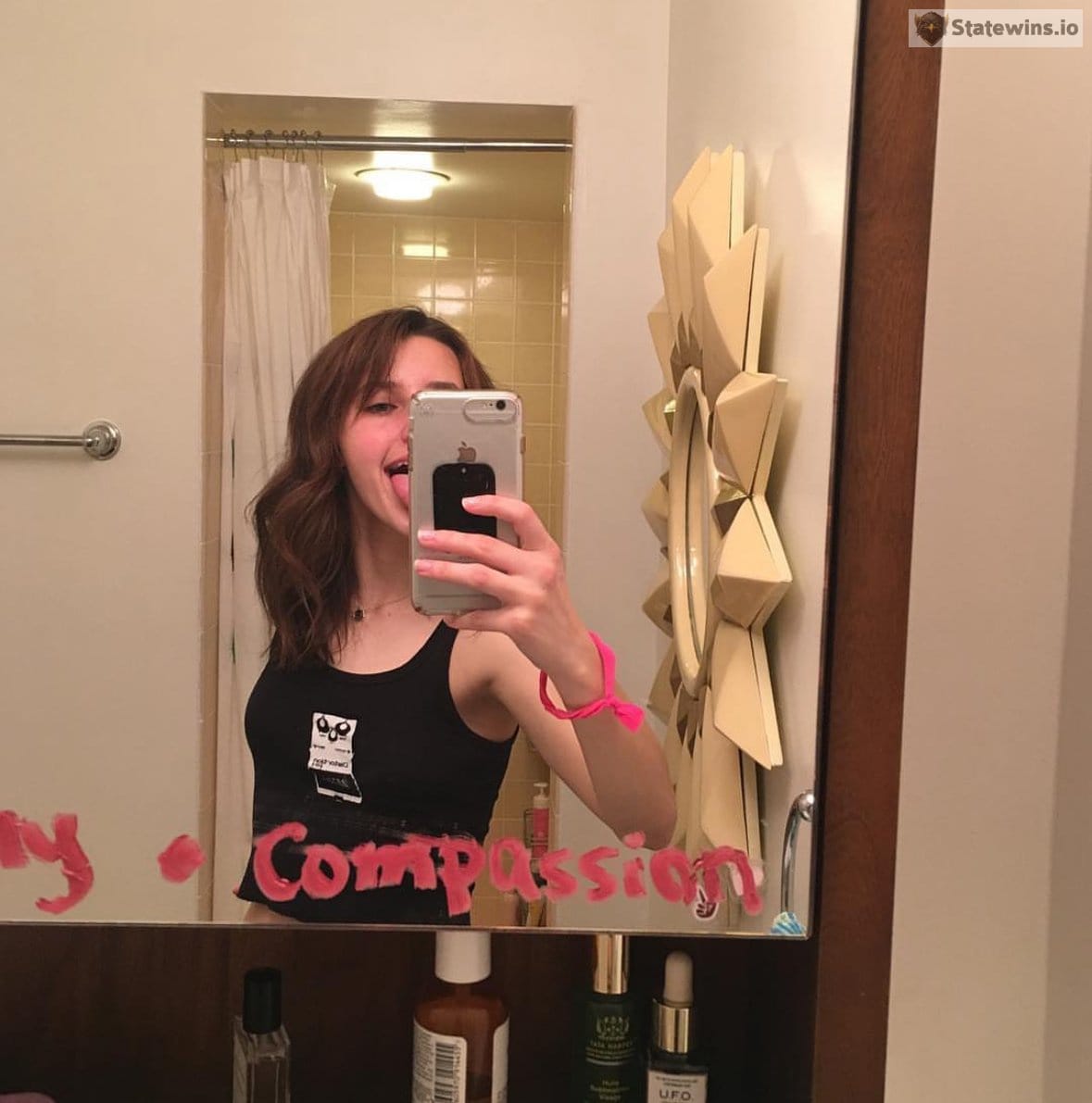 petite teen lulu - Photo 3