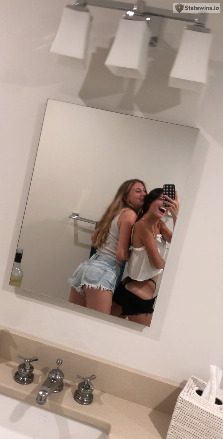 Baddie college brunette has a twin 18+ - Photo 3