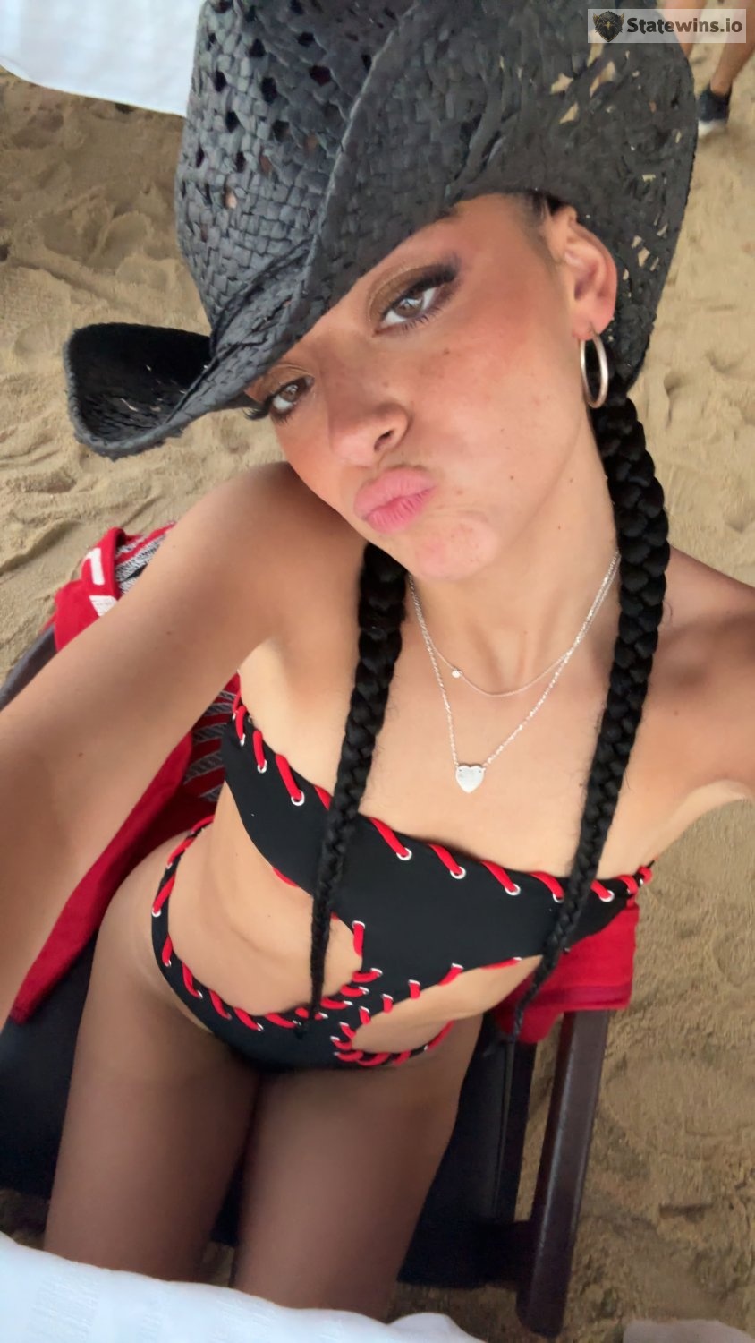 Baddie college brunette has a twin 18+ - Photo 6