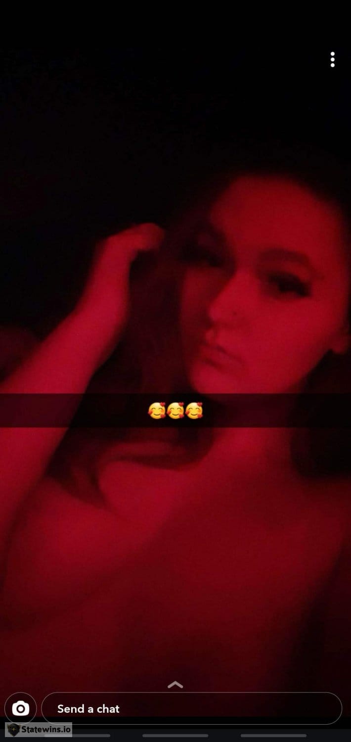 Alexis 19 - Photo 2